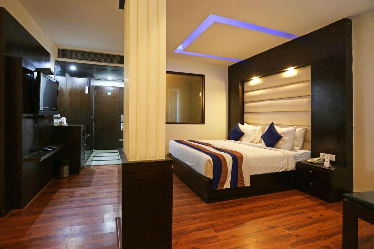 Capital O 7331 Hotel Downtown Nueva Delhi Exterior foto