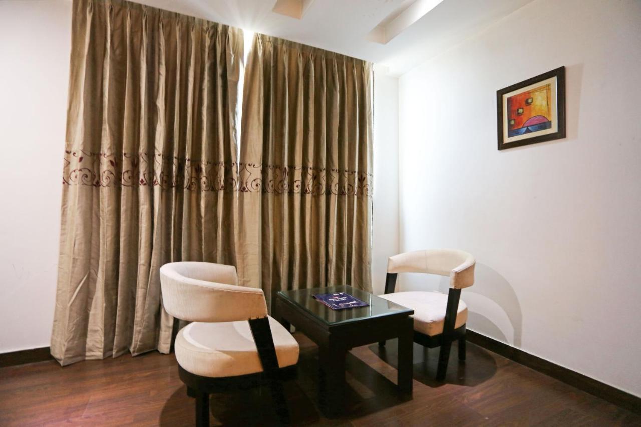 Capital O 7331 Hotel Downtown Nueva Delhi Exterior foto