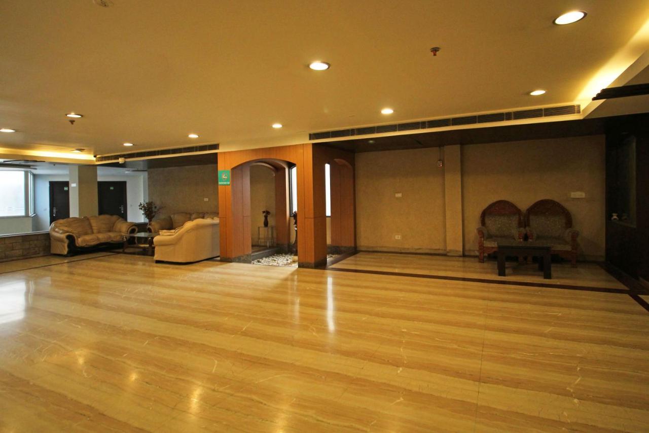 Capital O 7331 Hotel Downtown Nueva Delhi Exterior foto