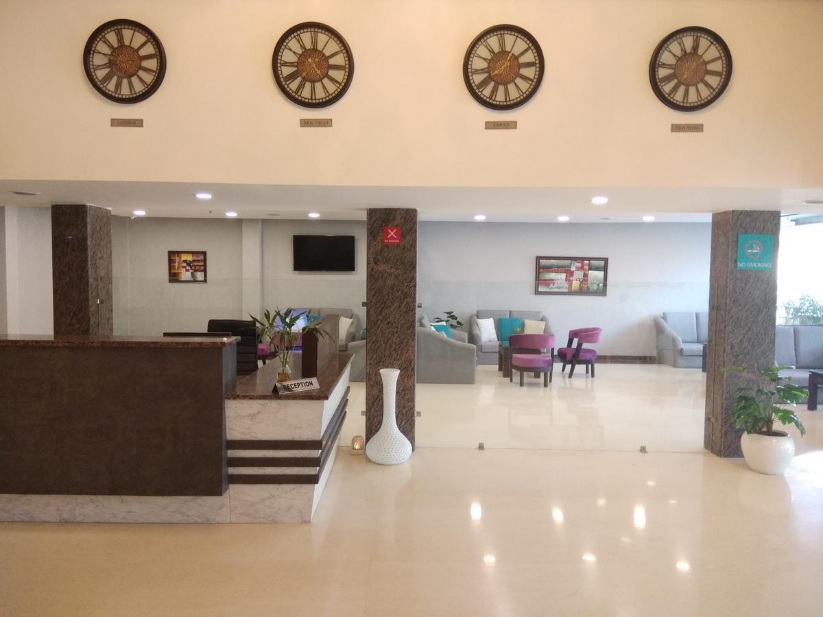 Capital O 7331 Hotel Downtown Nueva Delhi Exterior foto