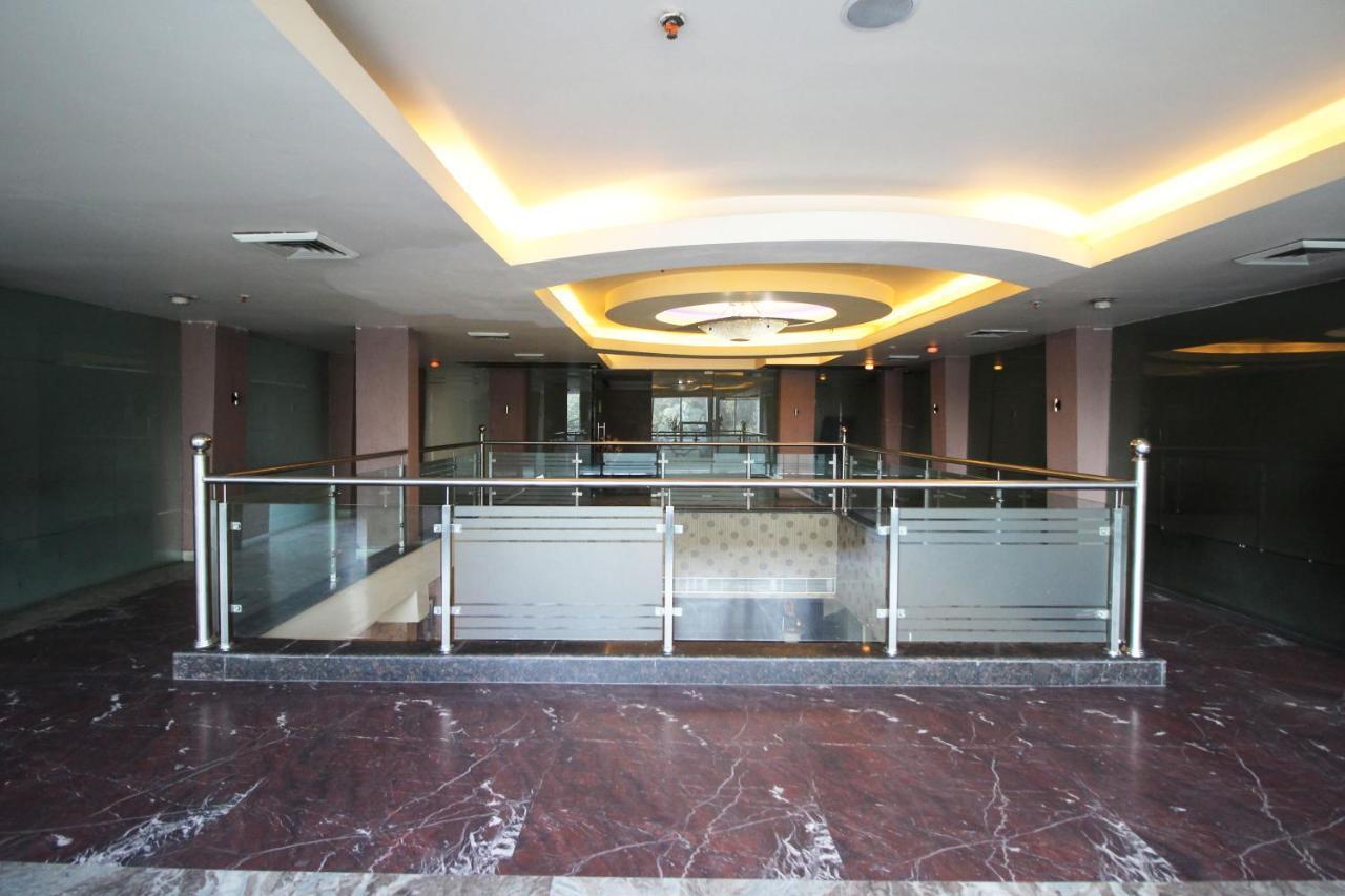 Capital O 7331 Hotel Downtown Nueva Delhi Exterior foto
